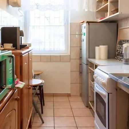 Spacious Retro Flat Close To National Stadium * Warschau