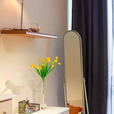 Spacious Retro Flat Close To National Stadium * Warschau